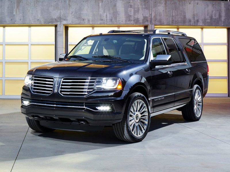 Used 2016 Lincoln Navigator L Select image 1