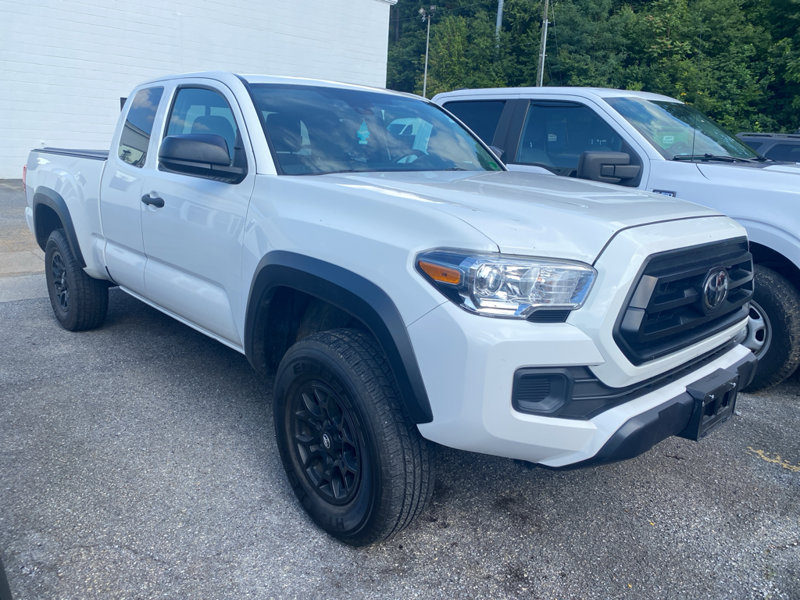 Used 2020 Toyota Tacoma SR w/ SX Package image 1