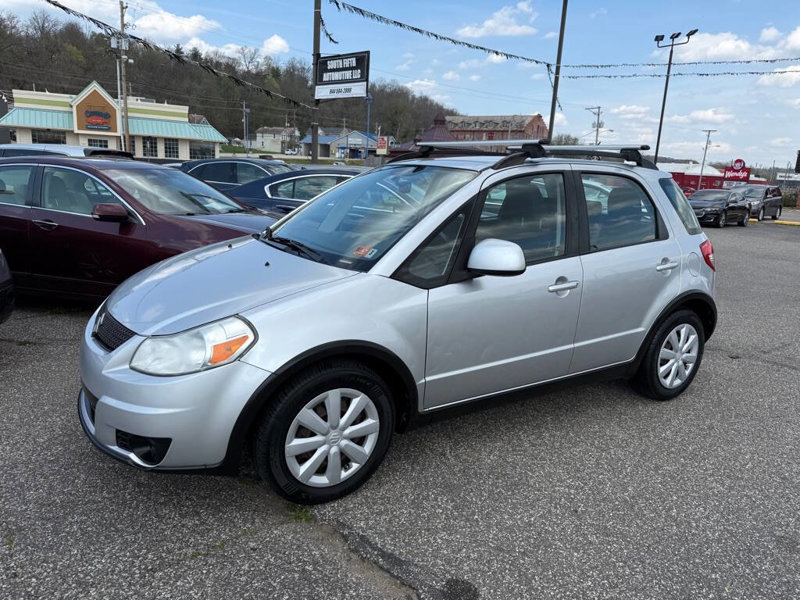 Used 2012 Suzuki SX4 AWD Hatchback image 1