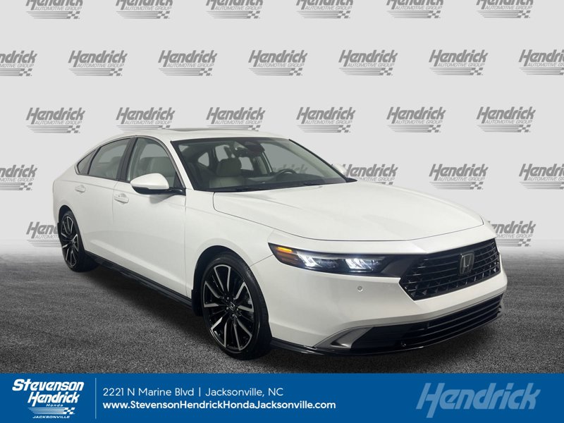 Certified 2023 Honda Accord Touring image 1