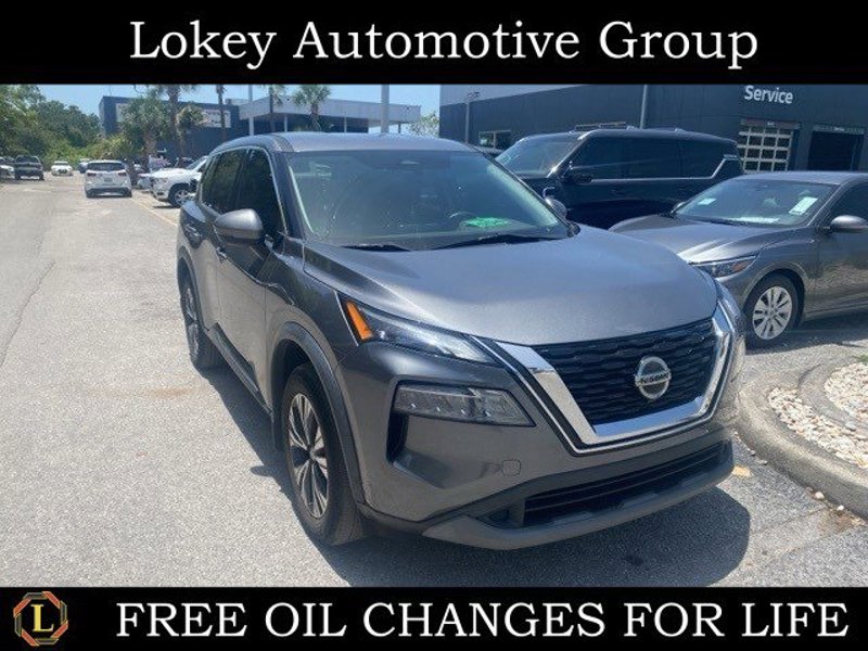 Certified 2021 Nissan Rogue SV image 1