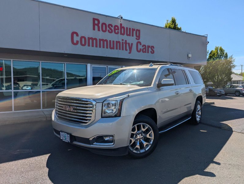 Used 2017 GMC Yukon XL SLT w/ Open Road Package image 1