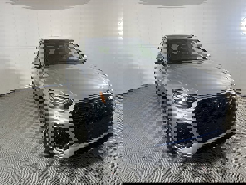 Certified 2025 Audi Q5 Prestige w/ Prestige Package image 1