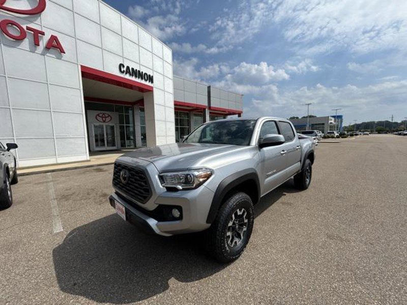 Certified 2023 Toyota Tacoma TRD Off-Road image 1