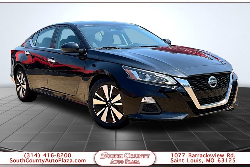 Used 2021 Nissan Altima 2.5 SV image 1