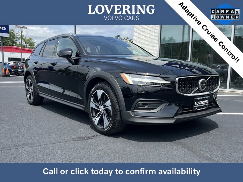 Certified 2023 Volvo V60 B5 Cross Country Plus image 1
