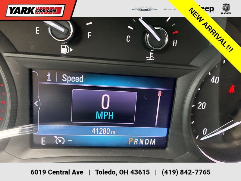 Used 2019 Buick Encore Preferred image 1
