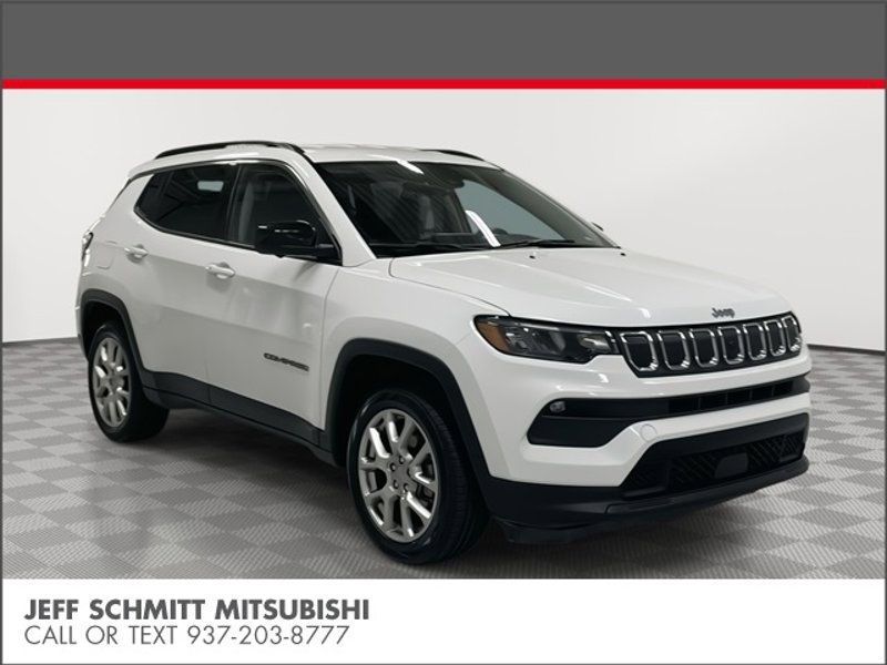 Used 2022 Jeep Compass Latitude image 1