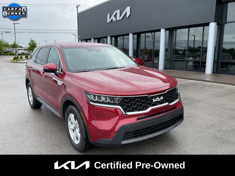 Certified 2023 Kia Sorento LX image 1