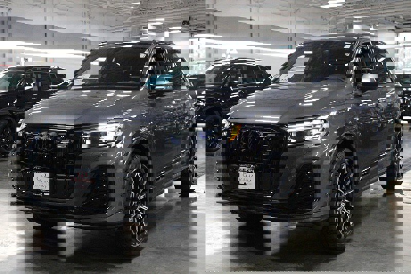 Certified 2025 Audi Q7 2.0T Premium Plus w/ Premium Plus Package image 1