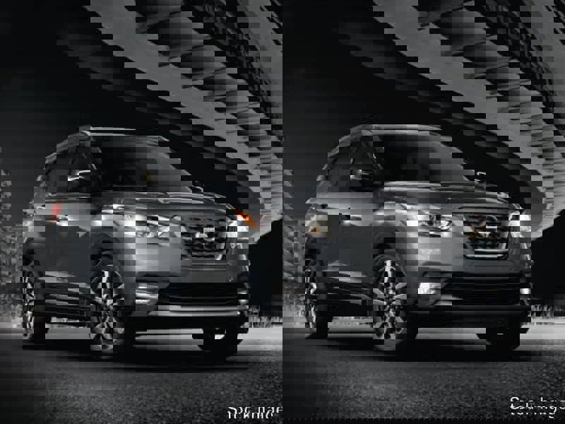 Used 2022 Nissan Kicks SV image 1