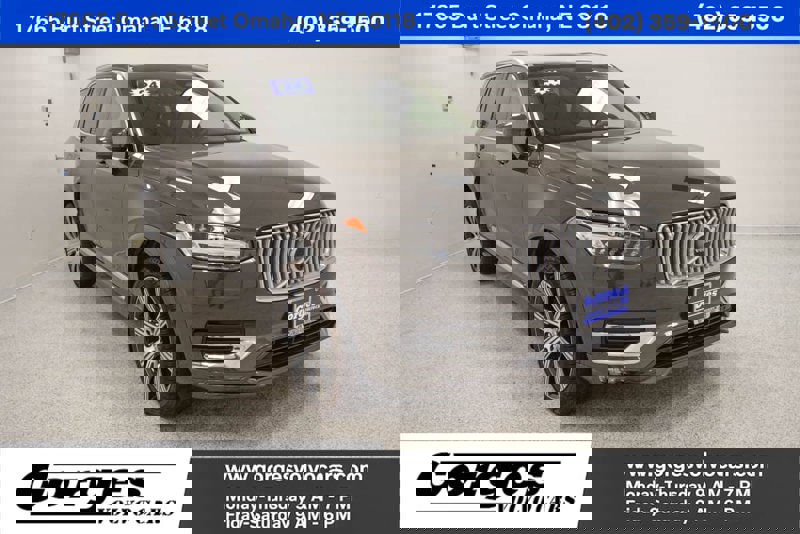 Certified 2024 Volvo XC90 B6 Plus image 1