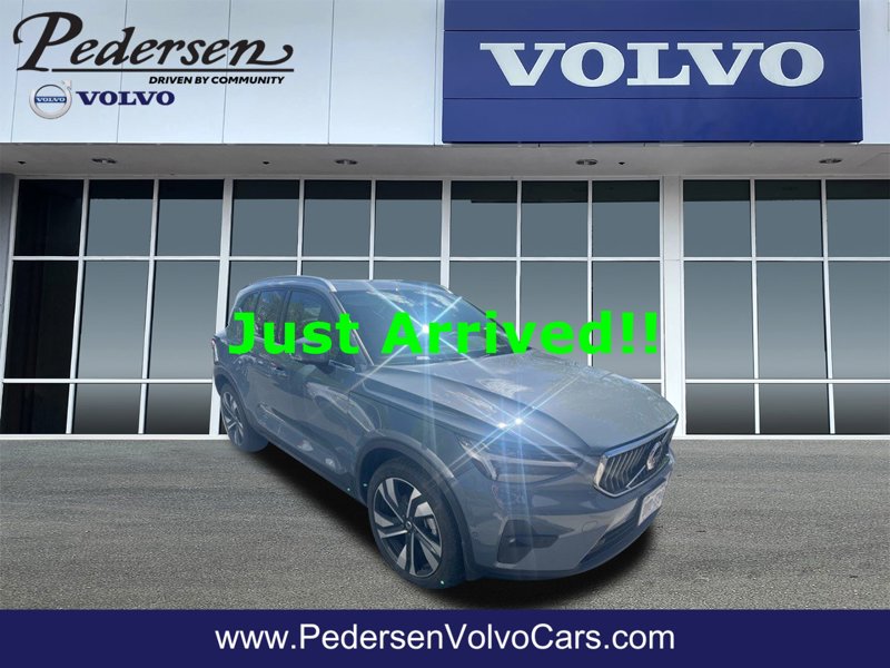 Certified 2023 Volvo XC40 B5 Ultimate w/ Protection Package Premier image 1