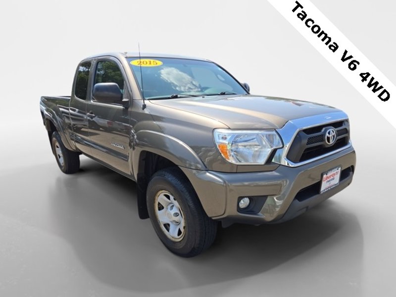 Used 2015 Toyota Tacoma 4x4 Access Cab V6 image 1