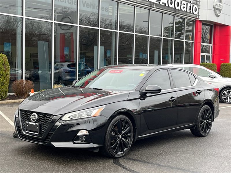 Certified 2022 Nissan Altima 2.5 SR w/ Midnight Edition Package image 1