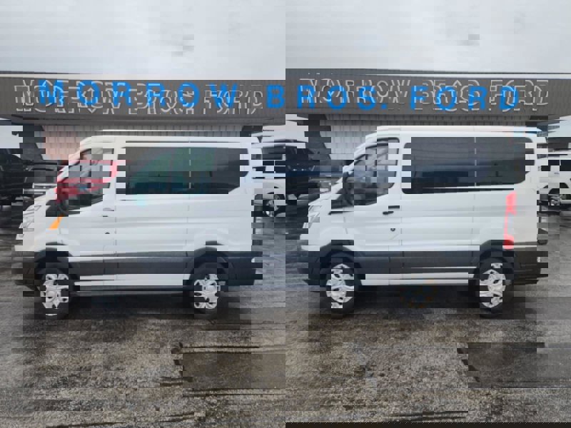 Used 2017 Ford Transit 150 XLT image 1