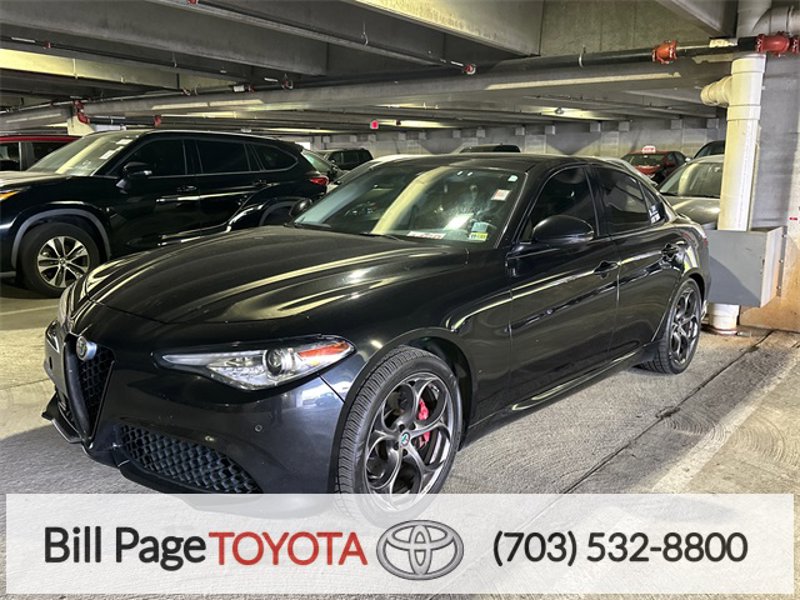 Used 2017 Alfa Romeo Giulia Ti w/ TI 19" Sport Package image 1