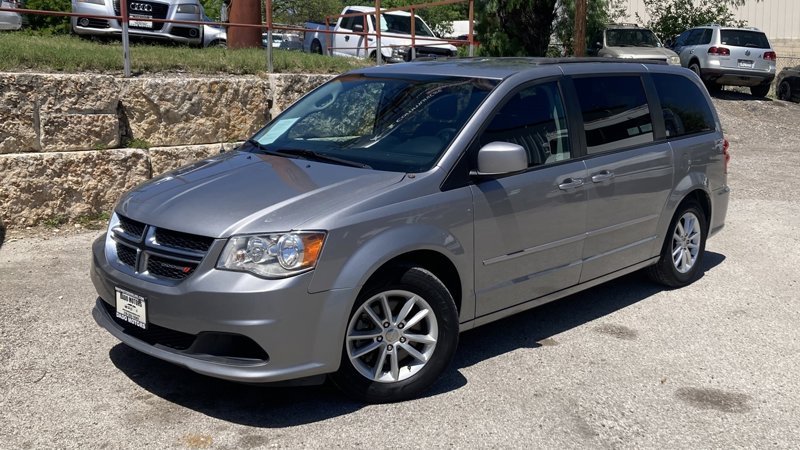 Used 2016 Dodge Grand Caravan SXT image 1
