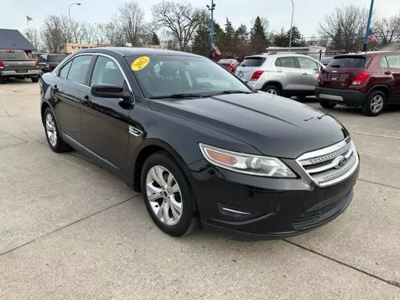 Used 2012 Ford Taurus SEL image 1