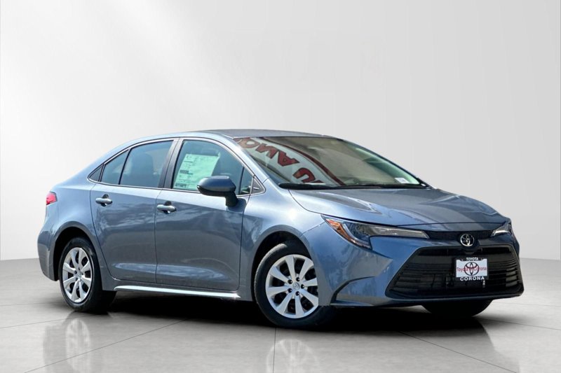 New 2025 Toyota Corolla LE image 1