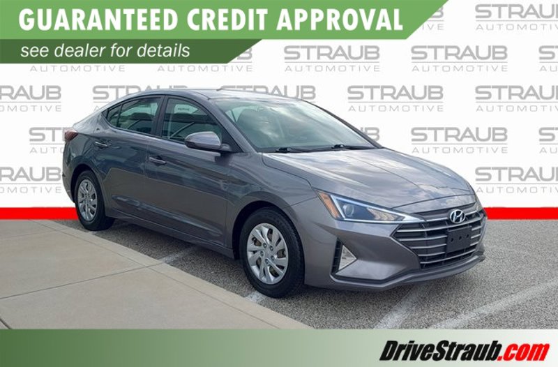 Used 2019 Hyundai Elantra SE image 1