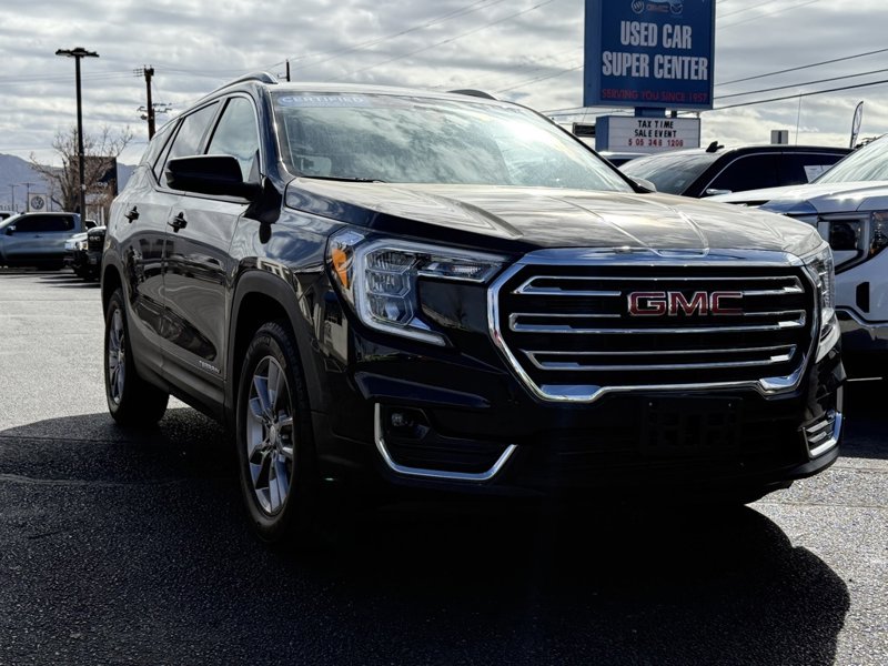 Certified 2024 GMC Terrain SLT image 1