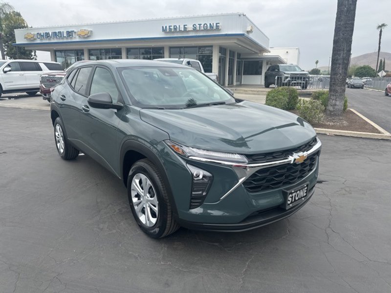New 2025 Chevrolet Trax LS image 1