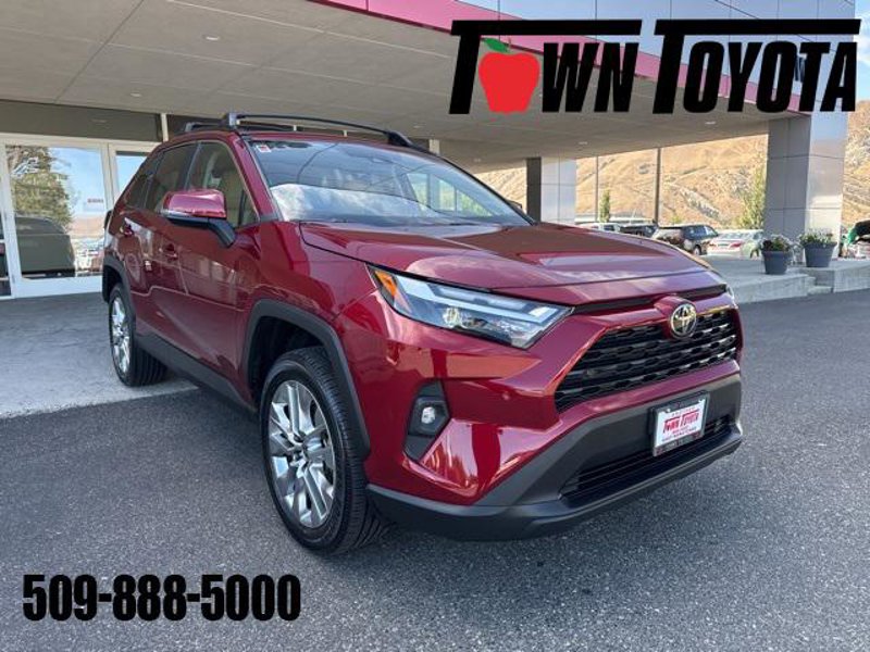 Certified 2022 Toyota RAV4 XLE Premium image 1