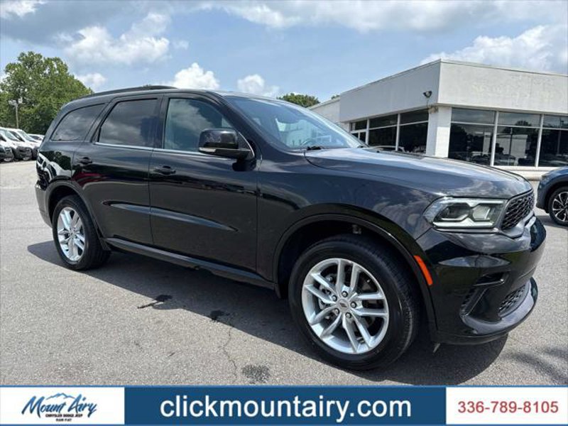 Certified 2023 Dodge Durango GT image 1