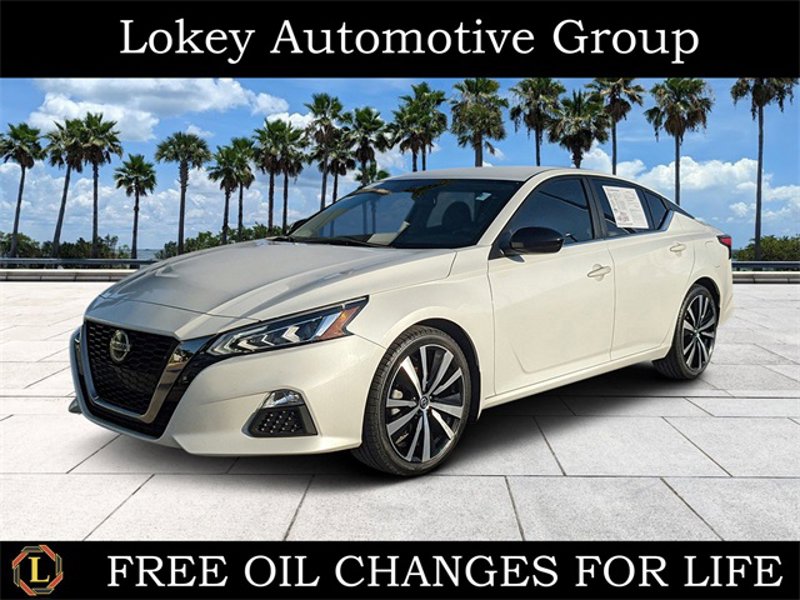 Certified 2021 Nissan Altima 2.5 SR image 1