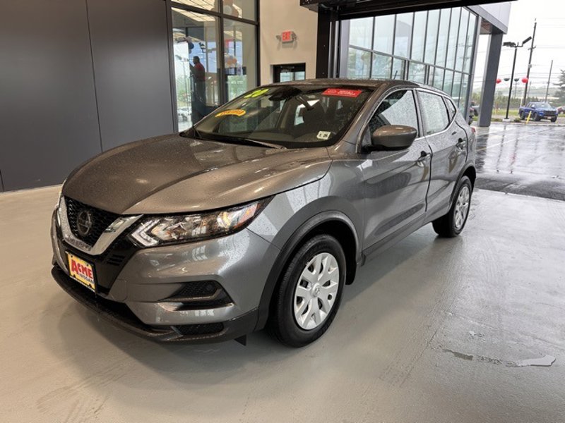 Certified 2020 Nissan Rogue Sport S image 1