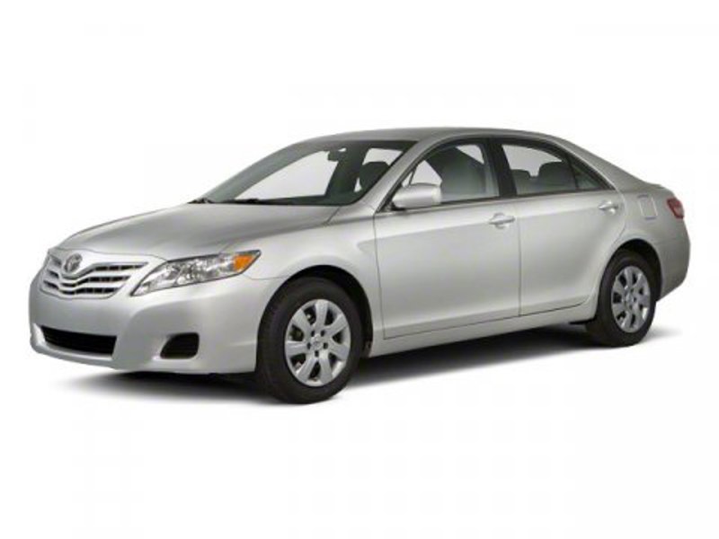 Used 2010 Toyota Camry XLE image 1