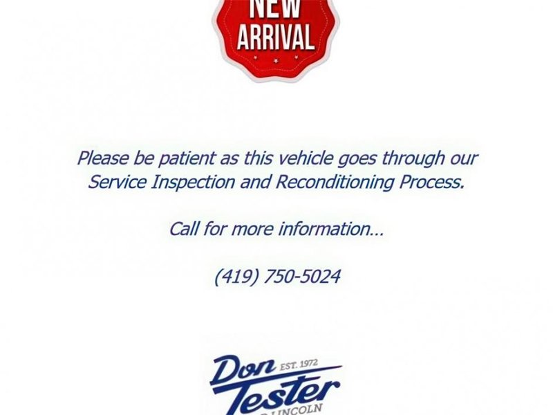 Used 2022 Ford Escape Titanium image 1