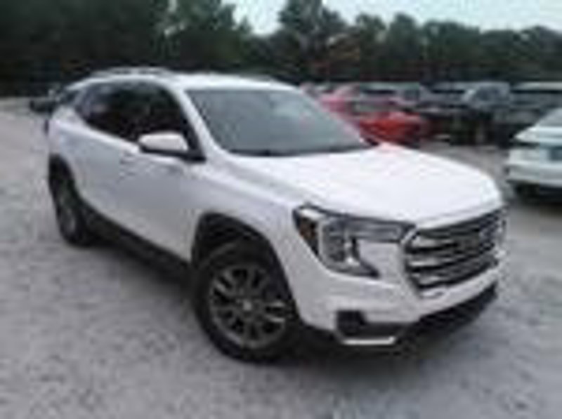 Certified 2023 GMC Terrain SLT image 1