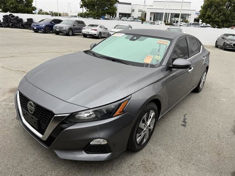 Used 2022 Nissan Altima 2.5 S image 1