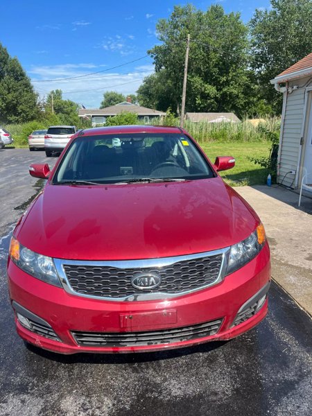 Used 2010 Kia Optima SX image 1