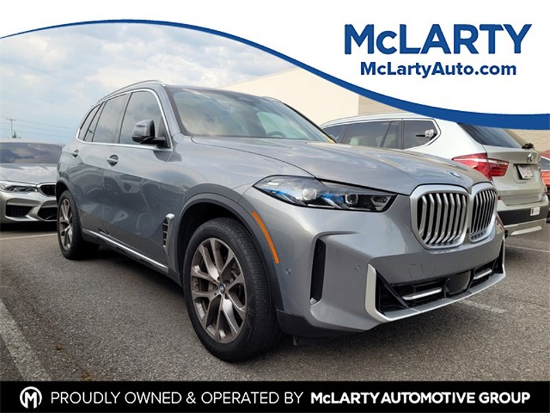 Certified 2024 BMW X5 sDrive40i w/ Premium Package image 1