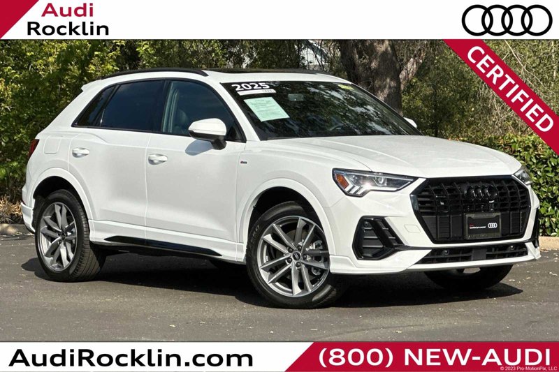 Certified 2025 Audi Q3 2.0T Premium image 1