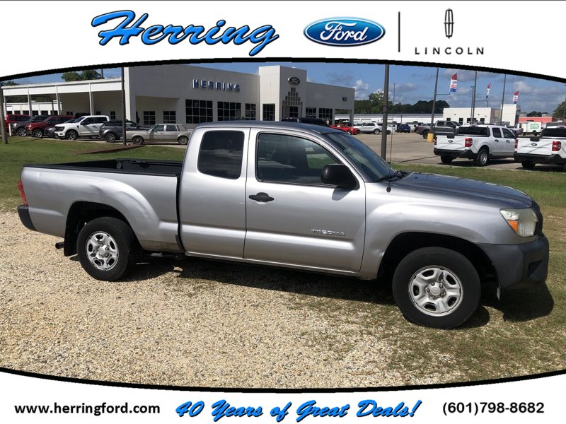 Used 2015 Toyota Tacoma 2WD Access Cab image 1