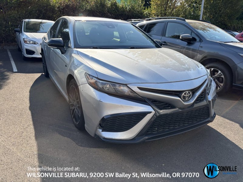 Used 2021 Toyota Camry SE image 1