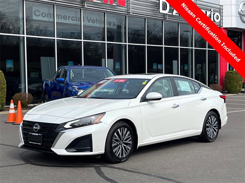 Certified 2023 Nissan Altima 2.5 SV w/ SV Premium Package image 1