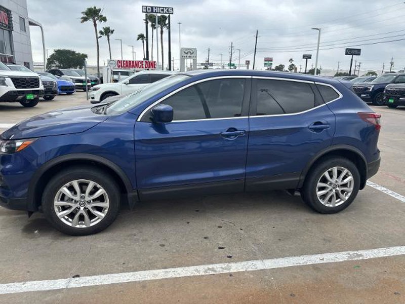 Certified 2021 Nissan Rogue Sport S image 1