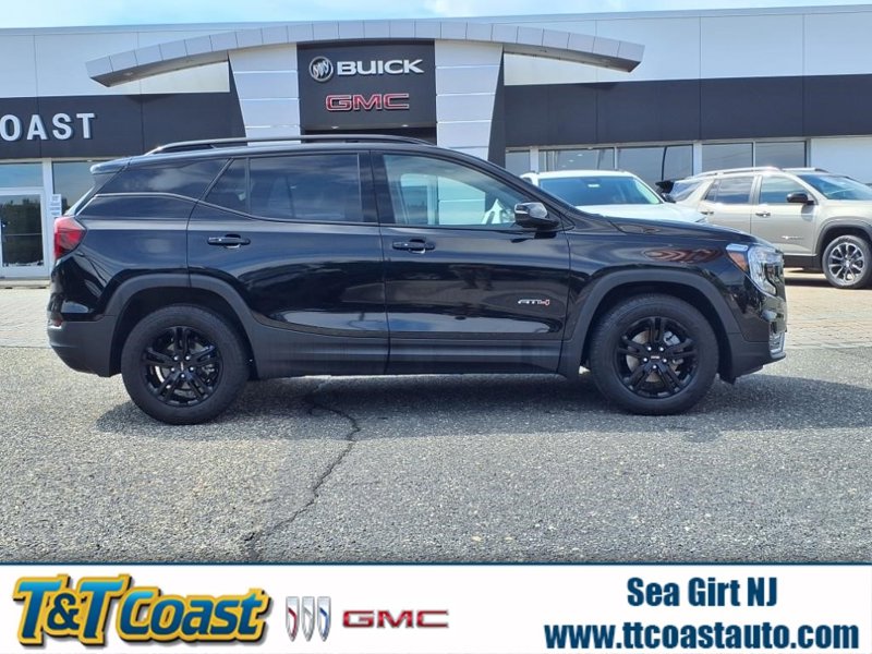 Certified 2022 GMC Terrain AT4 image 1