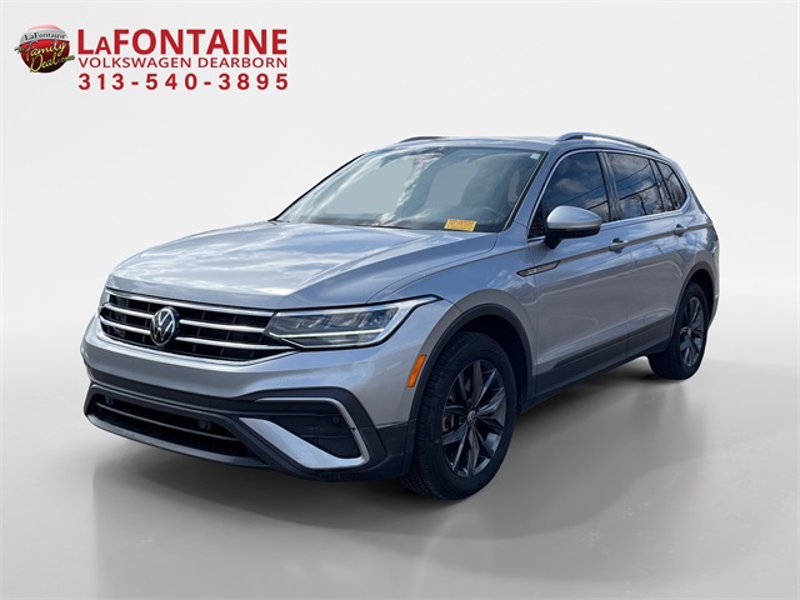 Certified 2023 Volkswagen Tiguan SE w/ Panoramic Sunroof Package image 1