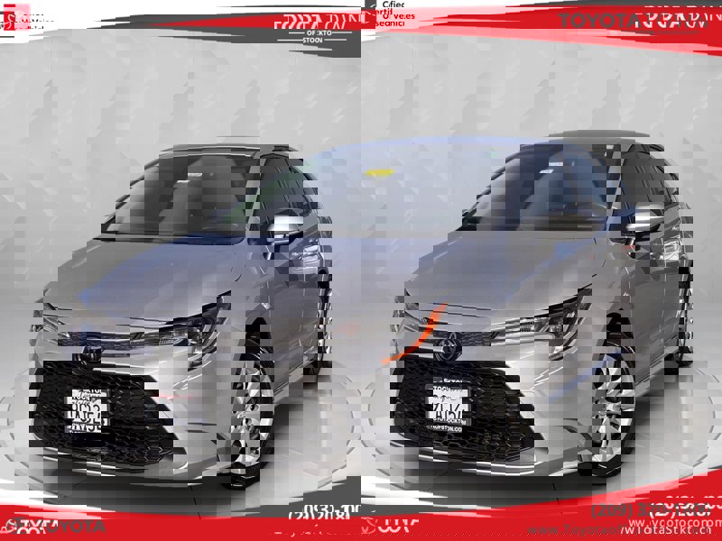 Certified 2022 Toyota Corolla LE image 1