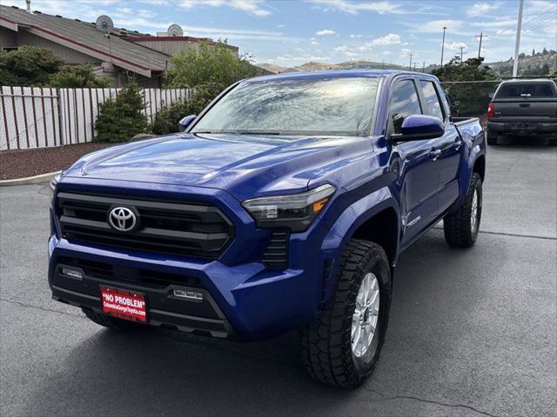 Certified 2024 Toyota Tacoma SR5 image 1