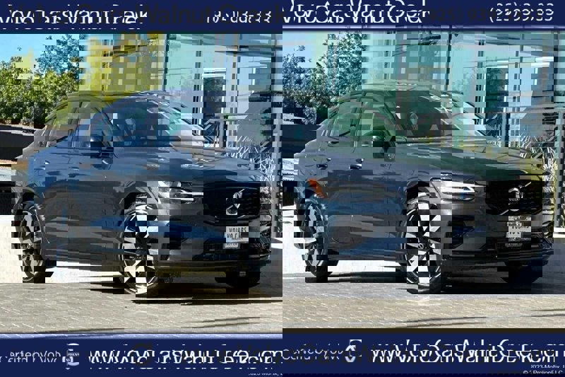 Certified 2024 Volvo S60 T8 Plus image 1