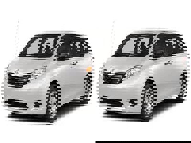 Used 2014 Toyota Sienna LE image 1