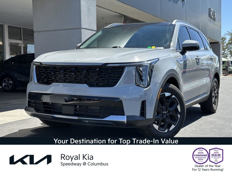 Certified 2025 Kia Sorento S w/ Panoramic Sunroof Package image 1