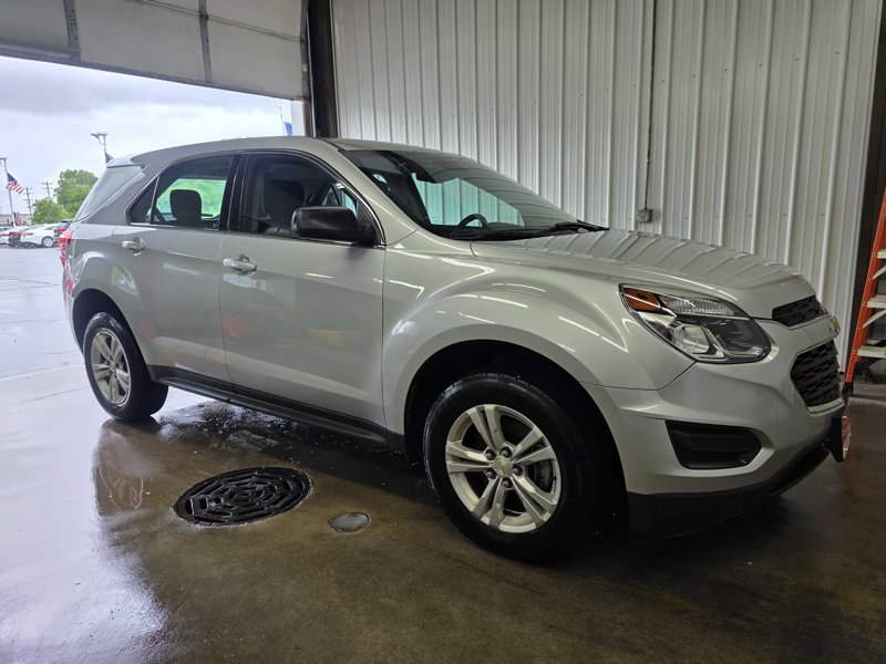 Used 2016 Chevrolet Equinox LS image 1